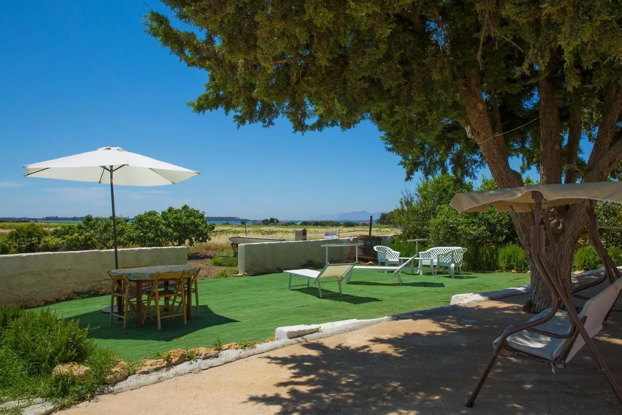 B&B Isole Dello Stagnone Birgi Vecchi 3*,